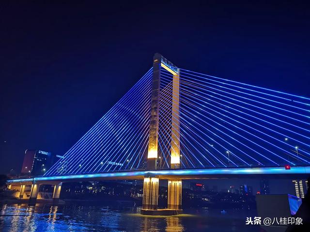 广西工程灯光展举行