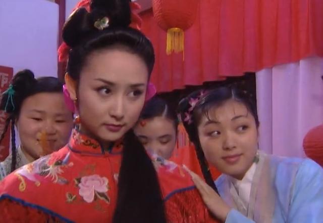 聊斋志异婴宁:“憨女”婴宁：《聊斋》中最爱笑的女妖，言语率真让男友脸红