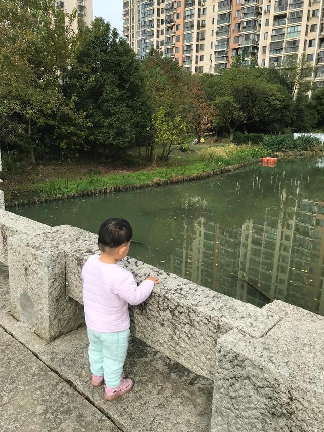 从一口奶粉不喝到120毫升，母乳宝宝如何接受的奶粉呢？