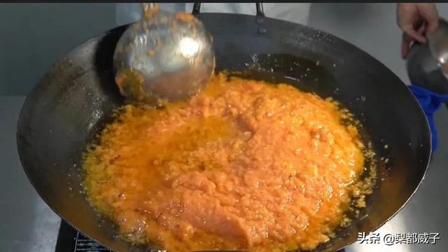 移动破碎机是不是烧油的