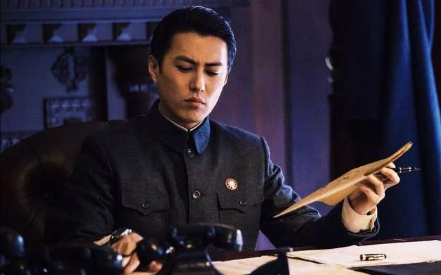 《伪装者》明楼原型袁殊：5重间谍身份游走各方，晚年在北京逝世