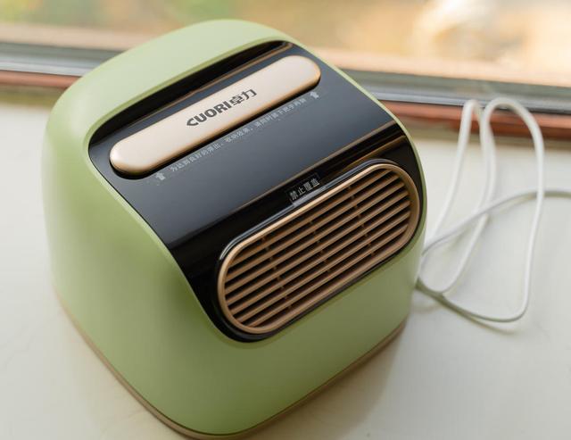 阴冷冬季给宝宝一个温暖被窝，卓力多功能烘干机体验