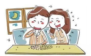 嗑瓜子就是在喝油？了解3种瓜子的不同功效，嗑瓜子也能磕出健康