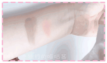 桃子忘了涂了身体乳