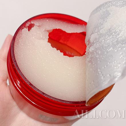 胳膊肘上起了一片一片的像鸡皮疙瘩