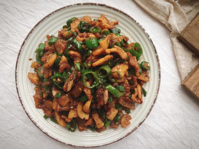 油渣炒什么好吃(油渣炒什么好吃有没有视频)