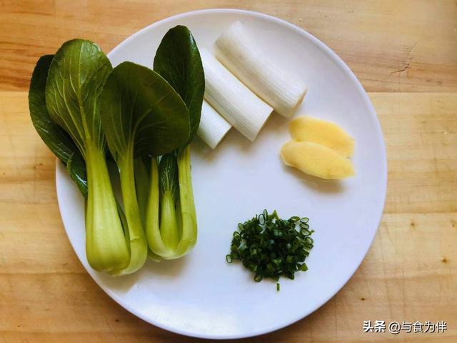 8道详细步骤讲解，大厨教你做红烧大排面，一口下去畅快过瘾