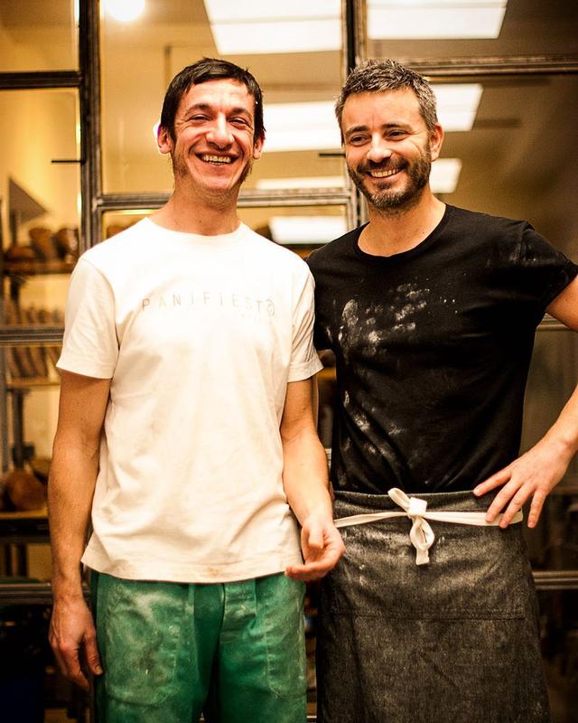 烘培师一个月大概多少钱（烘焙师工资收入怎么样）