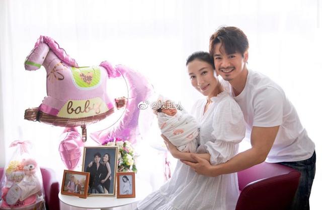 杨怡罗仲谦结婚:杨怡顺利生下女儿！与罗仲谦结婚4年成功抱娃，夫妻恩爱
