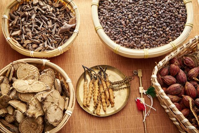 上火也分4种类型，清代名医一个方子，五味药材，引火归元