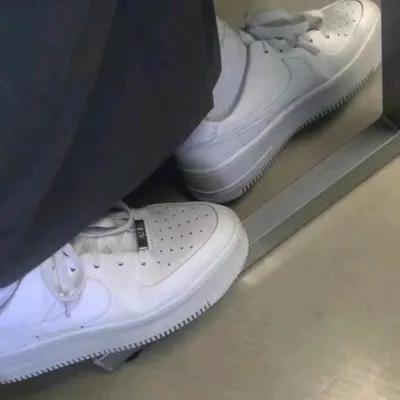 自动回复伤感经典短句子（满是遗憾的自动回复文案）