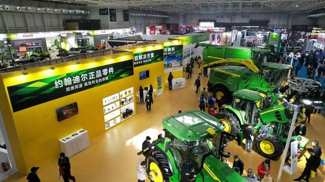 约翰迪尔国际工程机械展
