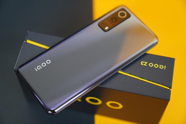 iqooz3 深度评测（iqooz3 值得买吗）(7)