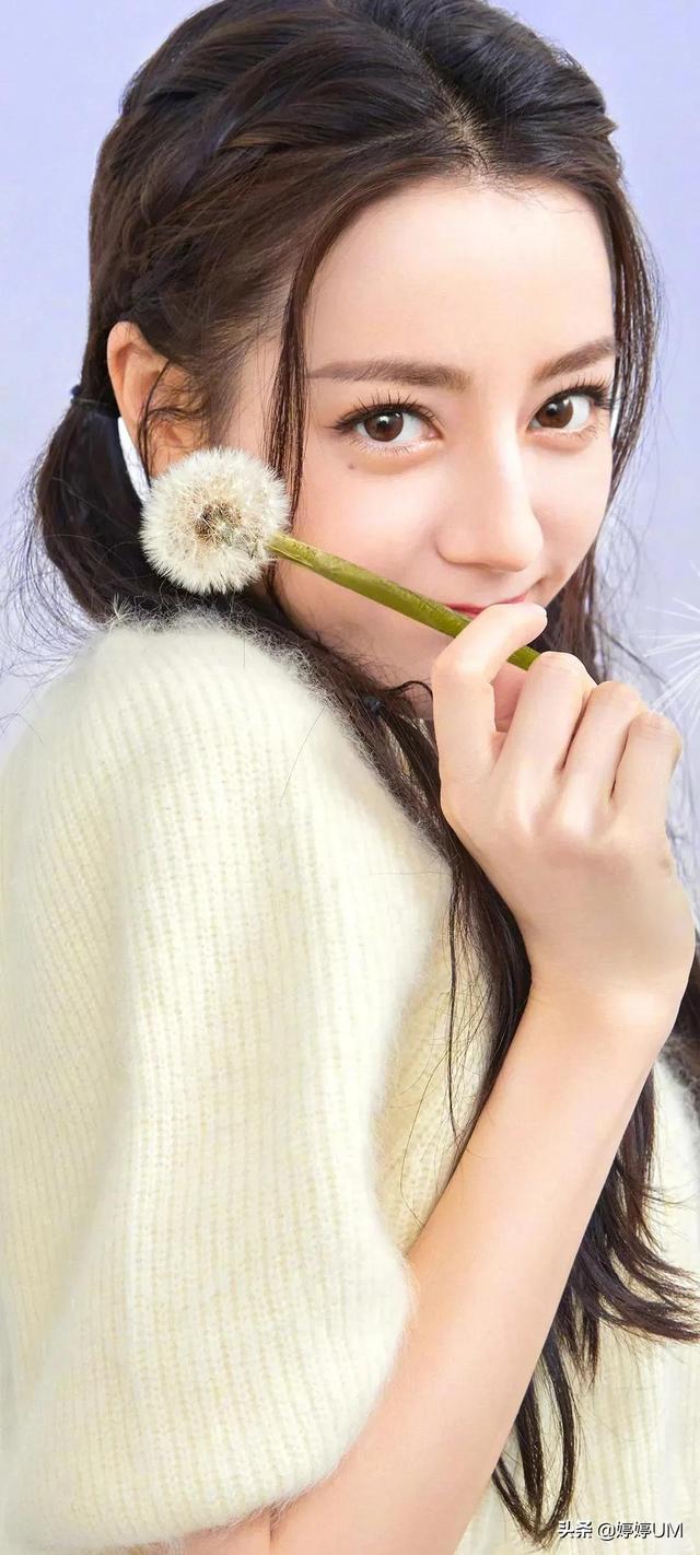 迪丽热巴 唐嫣 Iu李知恩 景甜 井川里予全面屏手机壁纸 今日热点