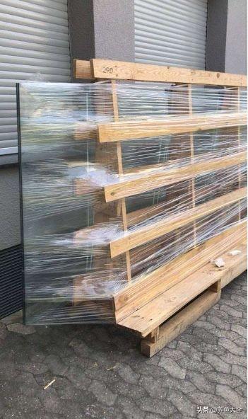 鱼缸制氧过滤机带装饰