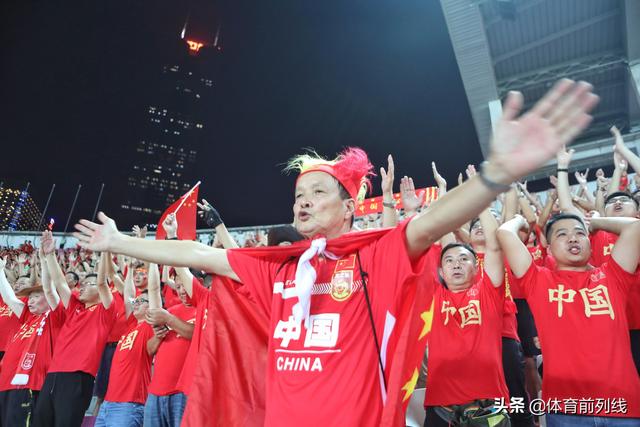 各界热议国足：不理解但大受震撼
