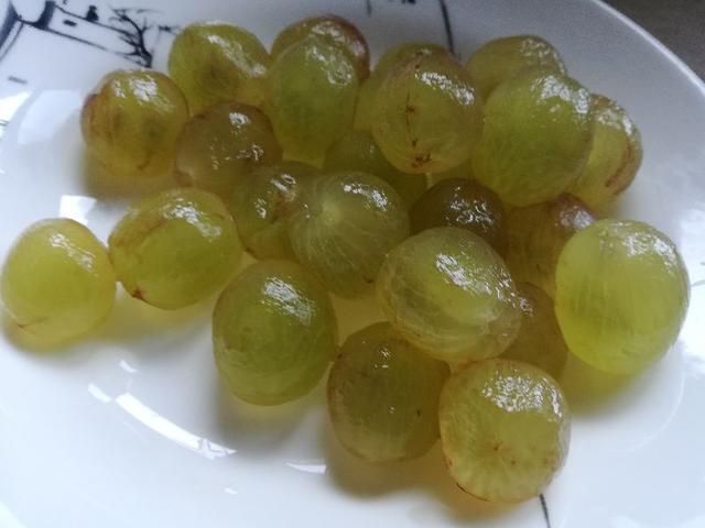 煙雨私房菜之九：(葡萄)~秘制糖水