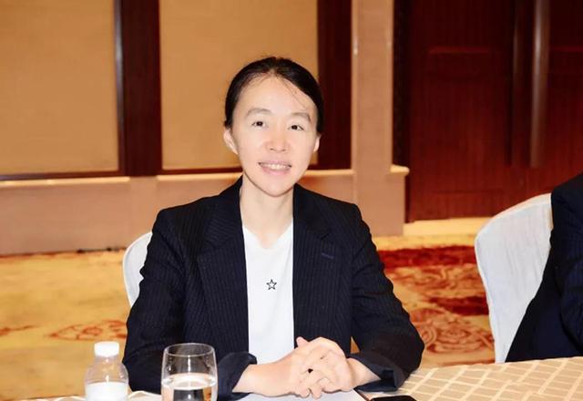 四川辣妹靠香精成西藏女首富，身价315亿登榜，总部在哪无人知晓