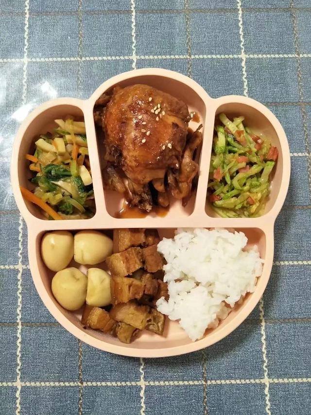 每天坚持做的一件事，两岁宝宝的午餐
