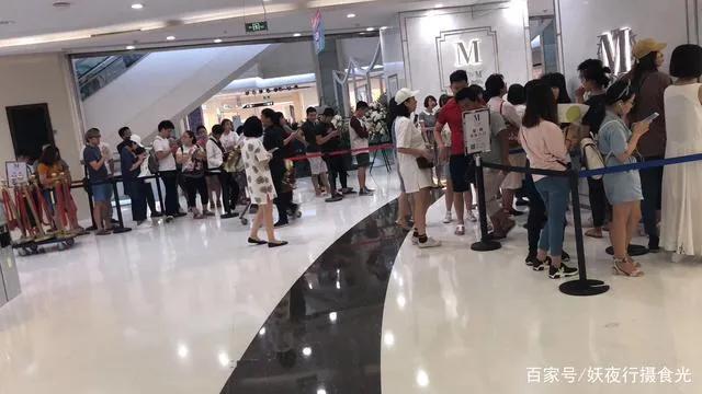 多店关门、出品下降…蛋糕届的“爱马仕”怎么了？
