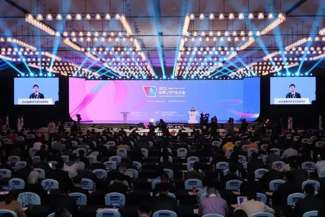 “苏大强”猛追“粤老大”，安徽挺进前十！2021地方经济“三季报”有看点