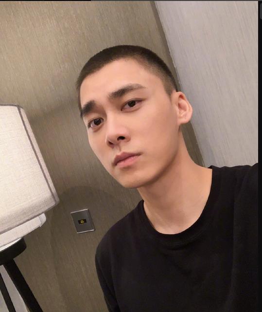 李易峰自信的眉毛是什么鬼?那些有囧字眉的明星你知道几个呢?