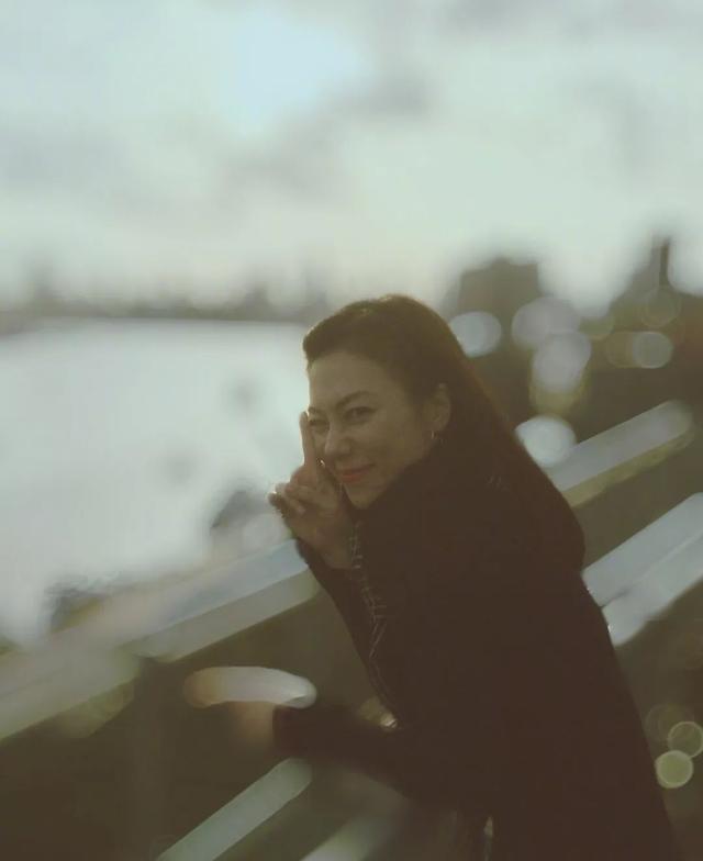 前TVB女星直言有好剧本会考虑出山拍剧 50岁驻颜有术依旧美貌