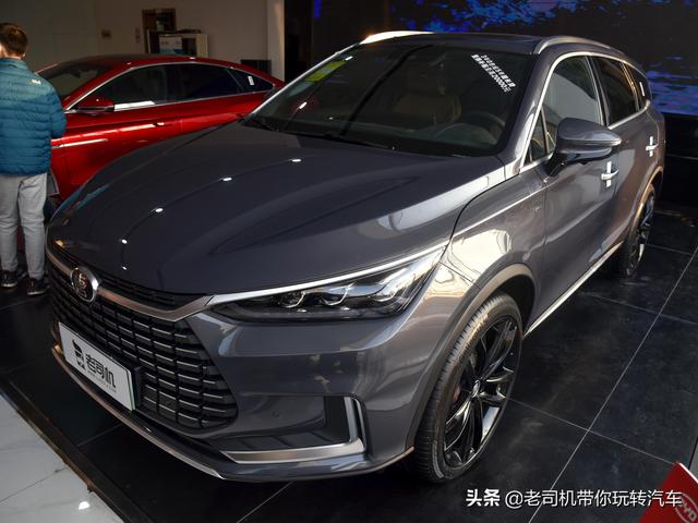 7座四驱SUV，505公里续航半小时充电保养省钱，看比亚迪唐新能源