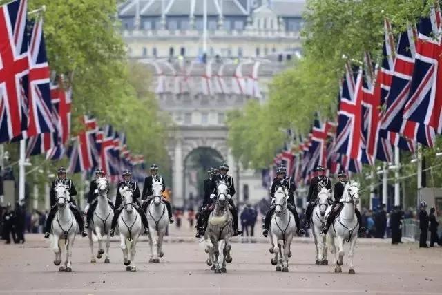 国庆节的由来，教会宝妈为家里的“小不懂”科普节日
