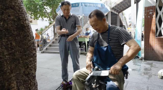 穷街陋巷:敢称全国第一的成都社区，很迷很魔幻