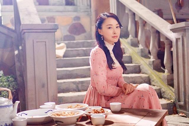 女神包袱重？TVB小花主演新剧被监制批演技有点尴尬