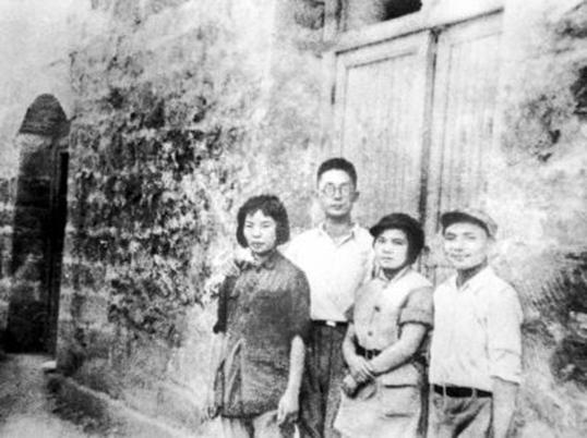 1939年邓小平结婚，彭德怀初见卓琳：小平同志，你可真会找老婆呀