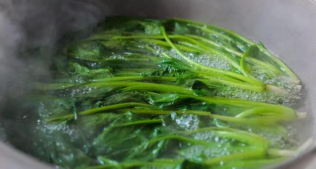 3种蔬菜已被列入伤肝“黑名单”，希望大家及早远离