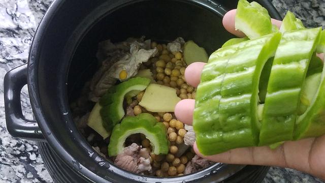 苦瓜汤的做法 苦瓜汤的做法