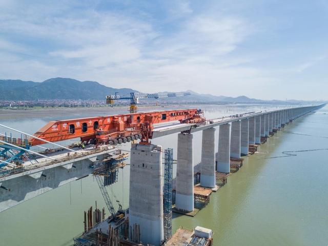 中国首条跨海高铁即将通车 两大 神器 助力 外国人 令人震撼 全网搜