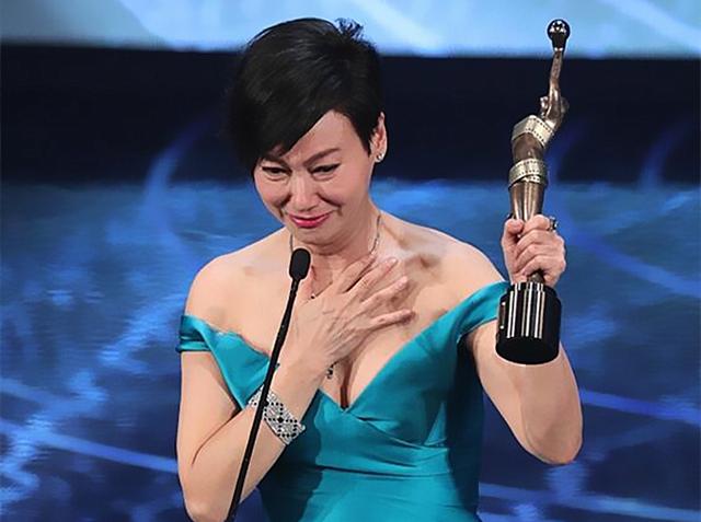 两个儿子都被自己害死！就为做香港警务处长值得吗？