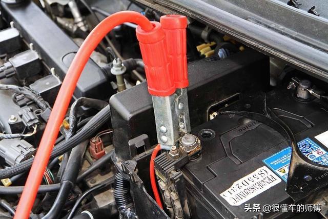 冬天车放了一晚上就打不着火了(冬季汽车放了一夜打不着火原因)