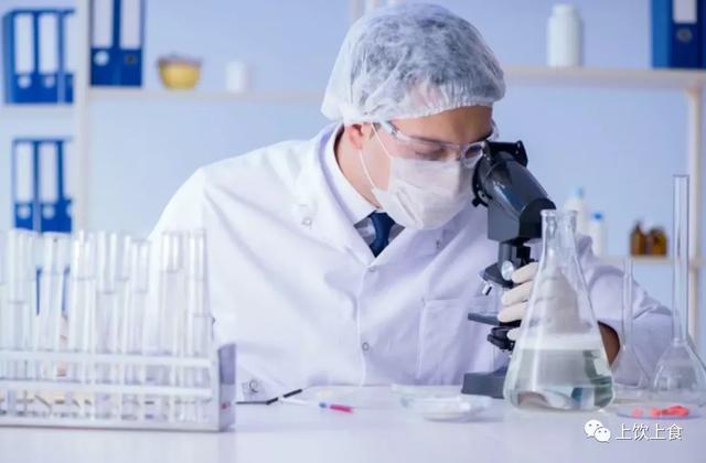 食物要凉透了才能放冰箱，这种说法是真的吗？