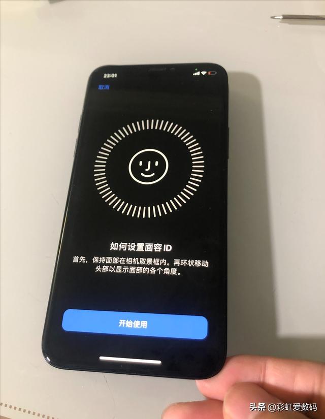 手机屏幕漏液还有救吗(手机轻微漏液图片)