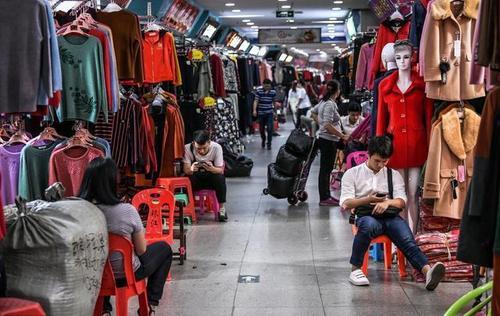 批发服装去哪些地方吗( 批发服装的地址在哪儿啊 )-第2张图片-潮百科