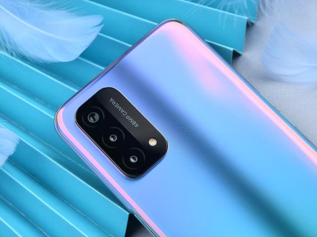 骁龙双模5G＋5000mAh＋256G，全面屏优质机重回低价