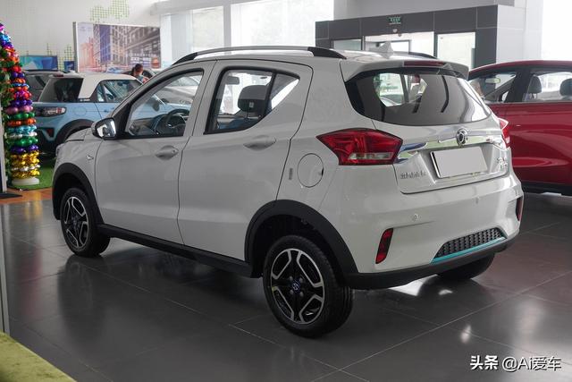 便宜好养带快充，长续航省心灵巧代步车，好开好停，北汽新能源EC