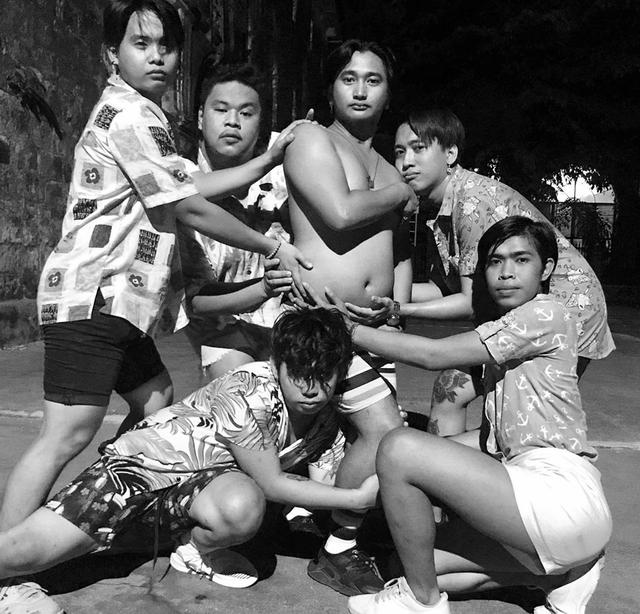 公鸡哥跳舞(公鸡哥跳舞视频完整版)