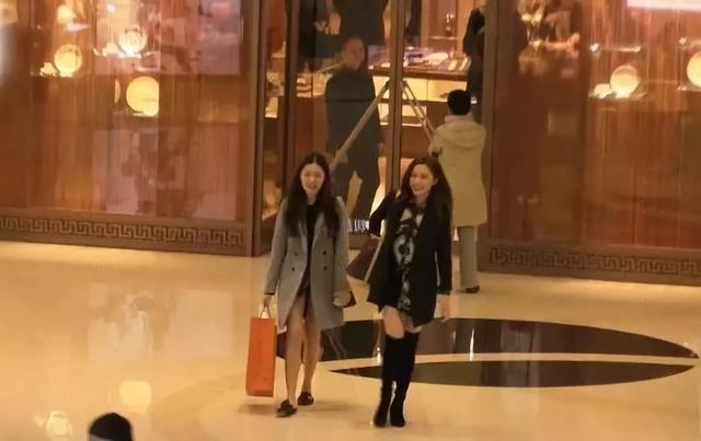 分手一年身形暴涨！TVB力捧小花终于走出情伤：收身成功
