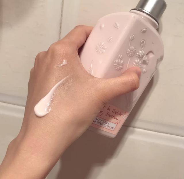 汽车降温身体乳美白