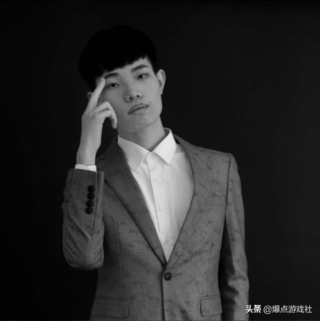 任嘉伦玩游戏直播全过程视频(乐若旗舰店任嘉伦直播回放)