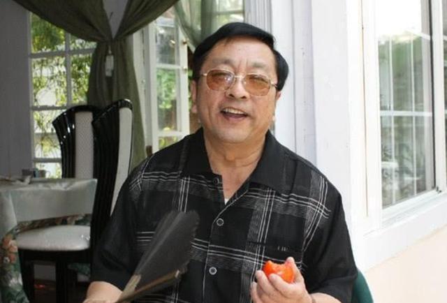 常宝华的徒弟:常宝华的葬礼上，牛群缺席侯耀华带头鼓掌，这对师兄弟有何恩怨？