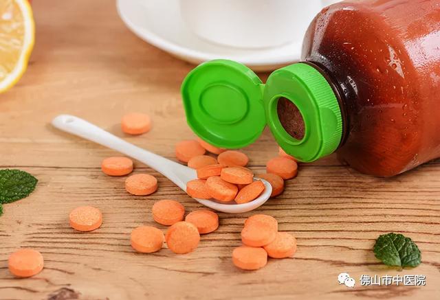 秋燥嘴馋更易口舌生疮，专家教你食疗+3个小偏方