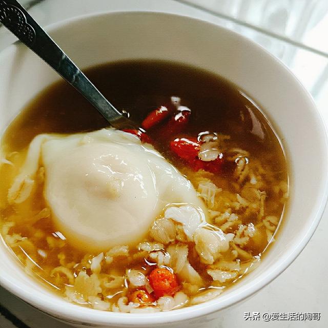 秋季养生，做到防秋凉，秋燥，秋虚，秋乏，冬天病不找，健康长寿