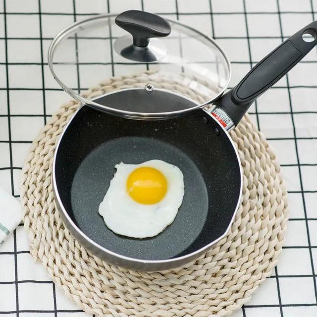 还在给青少年儿童使用不粘锅炒菜？这些事情可能需要注意了